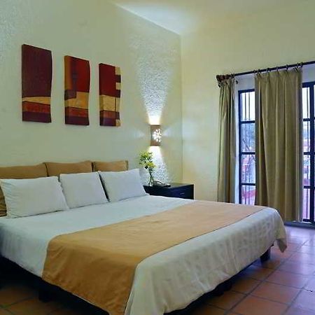 Hotel Flamboyant Huatulco Екстериор снимка